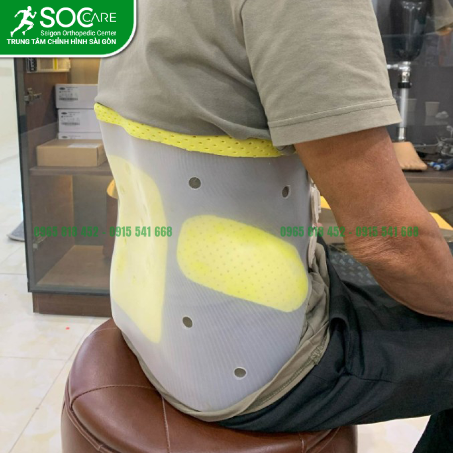 Áo cố định cột sống